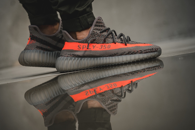 adidas,Yeezy Boost 350 V2,Yeez  细节尽显！adidas Yeezy Boost 350 V2 近距离抢先预览