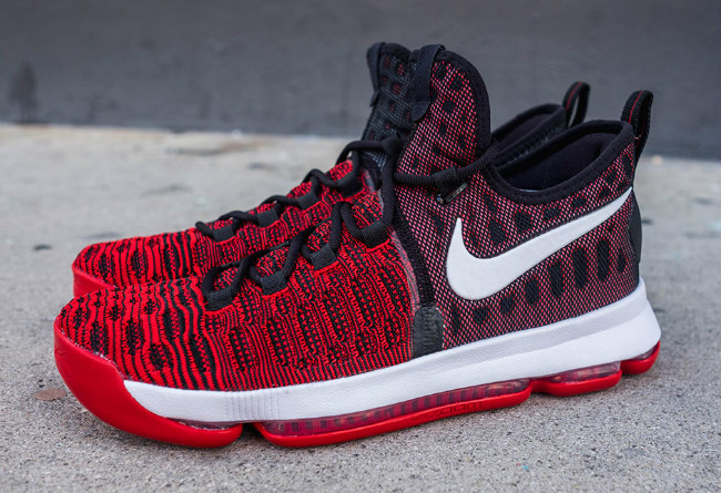 Nike,KD 9,843392-610  经典黑红白！ Nike KD 9 “University Red” 即将发售