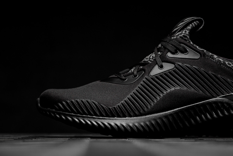 adidas,Alpha Bounce,B42746  暗夜黑豹！adidas Alpha Bounce 美图近赏