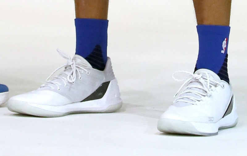 KD9,Curry 3,Under Armour  杜兰特和库里同台出镜！看看他们都穿了什么球鞋