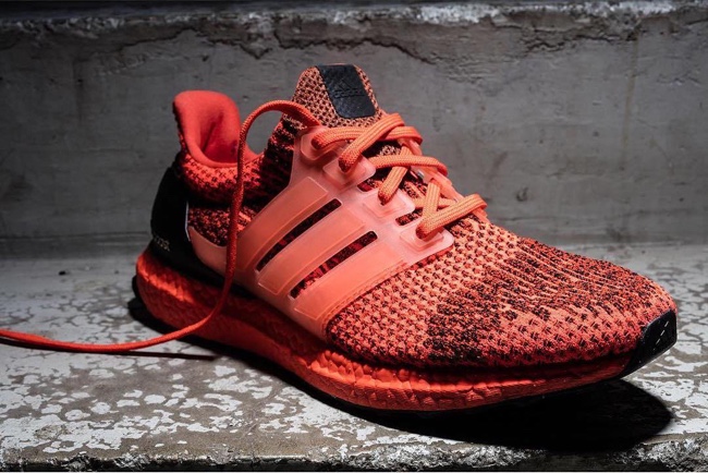 adidas Ultra Boost，UB 3.0,  侵略性十足！全新红黑装扮 adidas Ultra Boost 登场！