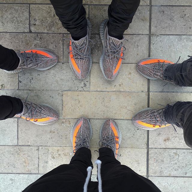 BB1826,Yeezy 350 Boost V2,Yeez BB1826 有毒！来一波 Yeezy 350 Boost V2 “Beluga” 上脚美图！