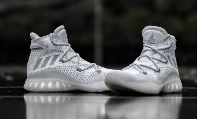 adidas,Crazy Explosive Primekn  九年磨一剑！尼克杨拥有专属战靴！！