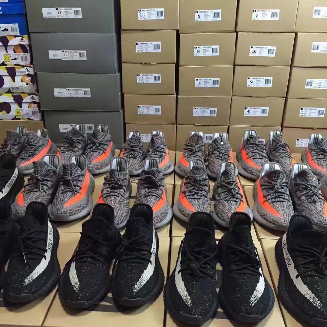 BY1604,Yeezy 350 Boost V2,Yeez BY1604 11 月 5 日！黑白配色 Yeezy 350 Boost V2 发售日期确定