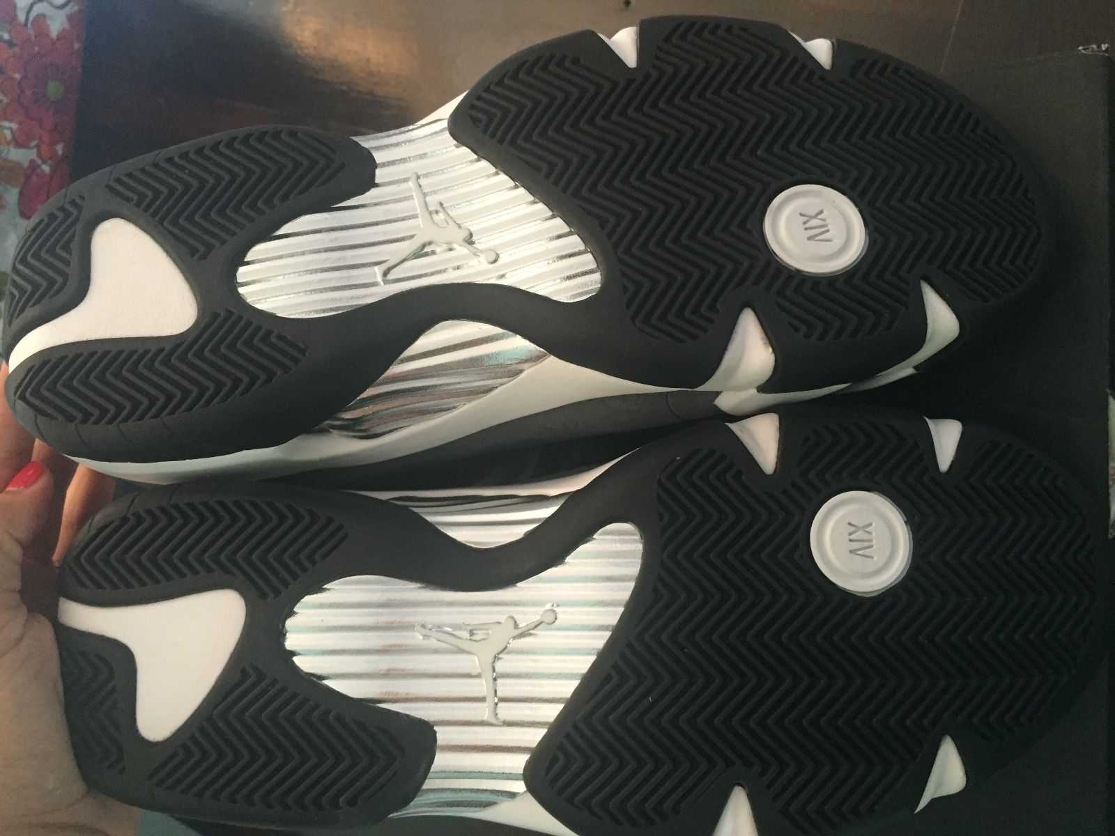 AJ14,Air Jordan 14  Nike 老板亲笔签名！ Air Jordan 14 “Oregon Ducks” PE 近赏