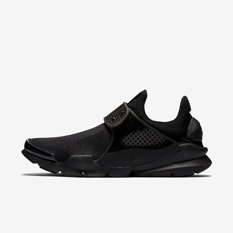 819686-001,Sock Dart,Nike 819686-001 潮人绝配！黑魂配色 Nike Sock Dart 刚刚上架！