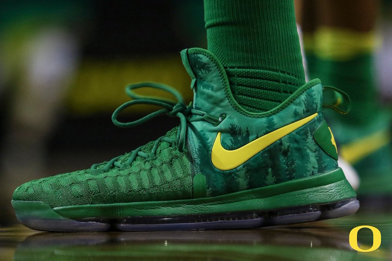 Nike,Nike KD9  郁郁葱葱！俄勒冈鸭子配色 Nike KD9 现身！