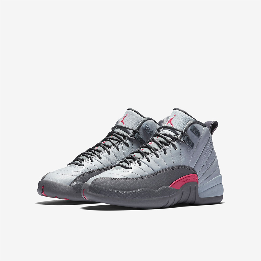 510815-029,AJ12,Air Jordan 12 510815-029AJ12 冷艳丽人！Air Jordan 12 GS “Vivid Pink” 现已发售