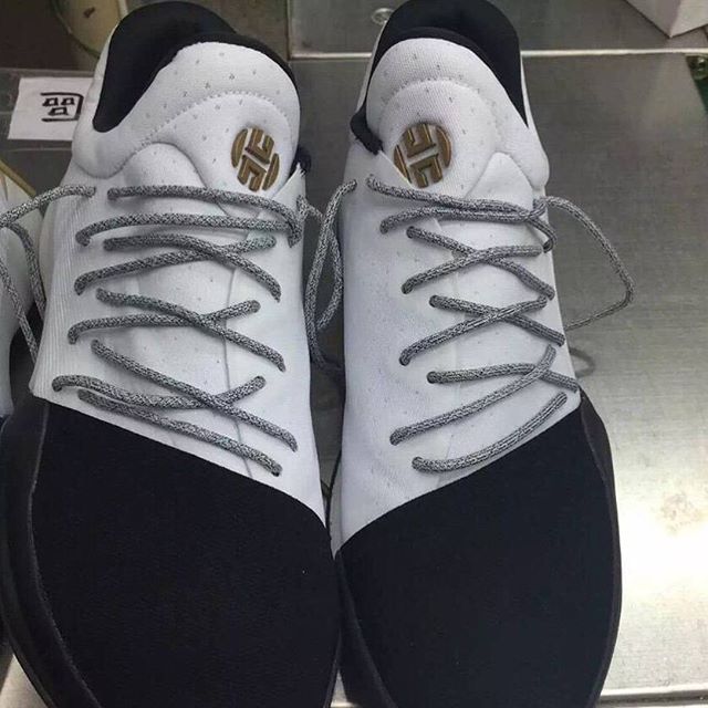 adidas,Harden Vol.1  哈登黑脚趾？两款全新 Harden Vol.1 曝光图片