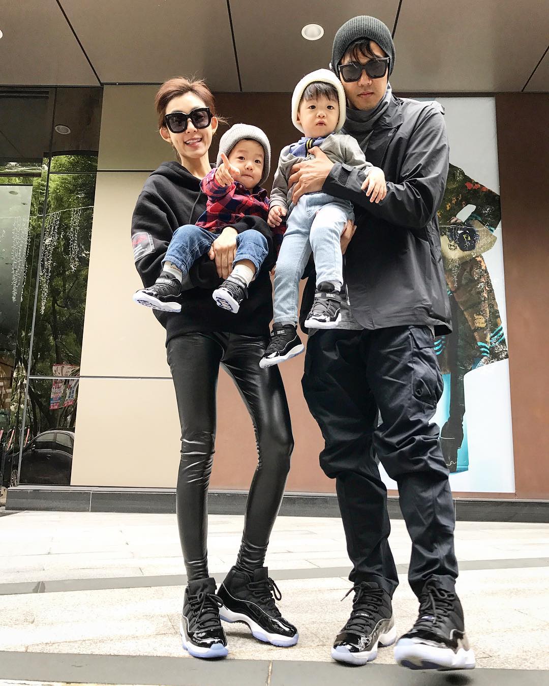 AJ11,Air Jordan 11,378037-003  黑人陈建州携全家上脚展示 Air Jordan 11 “Space Jam”
