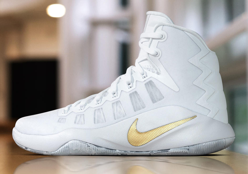 Nike, Kobe AD,Soldier 10 Soldier 10 白金加持！Nike 圣诞系列篮球鞋实物近赏！