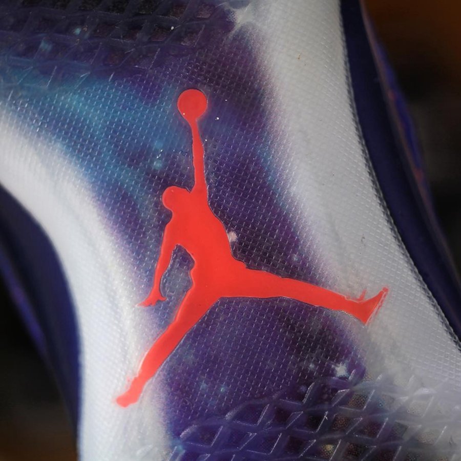 AJ31,Air Jordan 31,845037-400  将银河踩在脚下！Air Jordan XXXI “Supernova” 即将发售