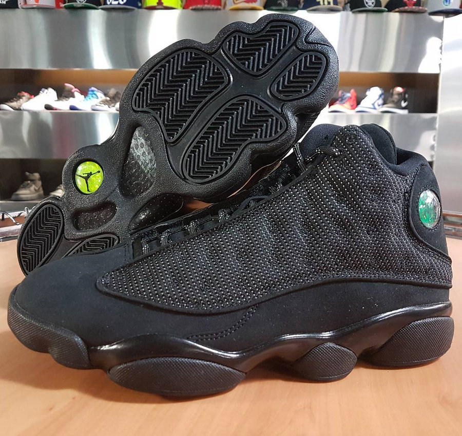 414571-011,AJ13,Air Jordan 13 414571-011AJ13 本月发售！Air Jordan 13 “Black Cat” 拉开十三代的发售大幕！