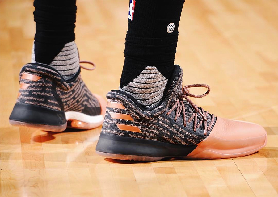 Harden Vol.1,adidas  哈登首次上脚这双毒蜥配色 Harden Vol.1