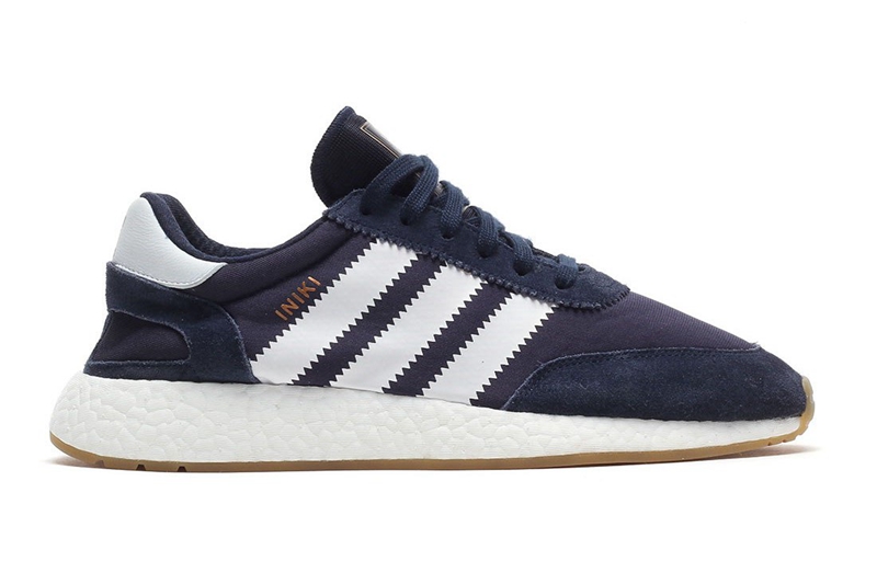 adidas,Iniki Runner Boost  全掌 Boost 加持！adidas Iniki Runner Boost 带来复古新体验
