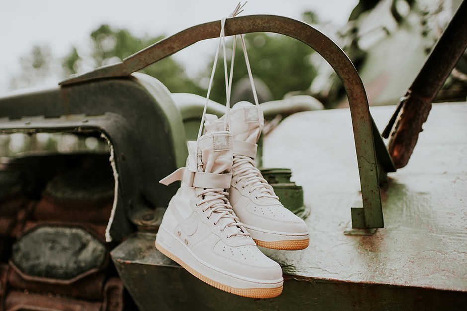 Nike,SF-AF 1,864024-200  浅麻色 Special Field Air Force 1 带来的靓丽军事风