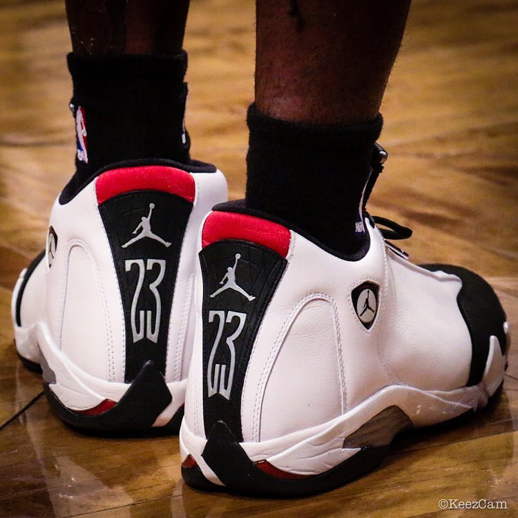 487471-102,AJ14,Air Jordan 14 487471-102AJ14 火箭 Montrezl Harrell 赛场上脚 Air Jordan 14 黑脚趾