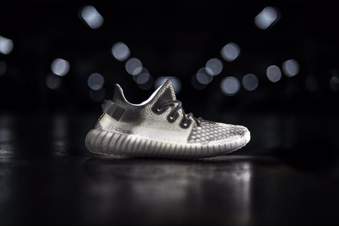 Yeezy 350 Boost V2,Yeezy 350 B  你从来没见过的 Yeezy Boost 透视效果！
