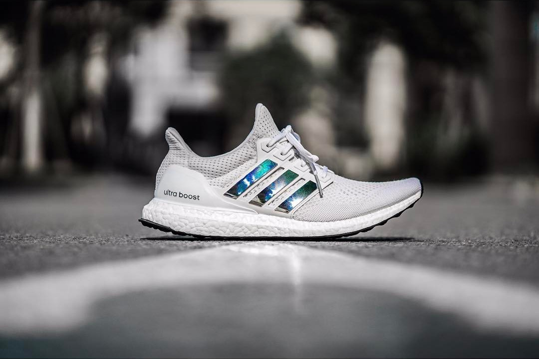 Ultra Boost,adidas  炫彩三条杠！这双 Ultra Boost 让人极为心动！