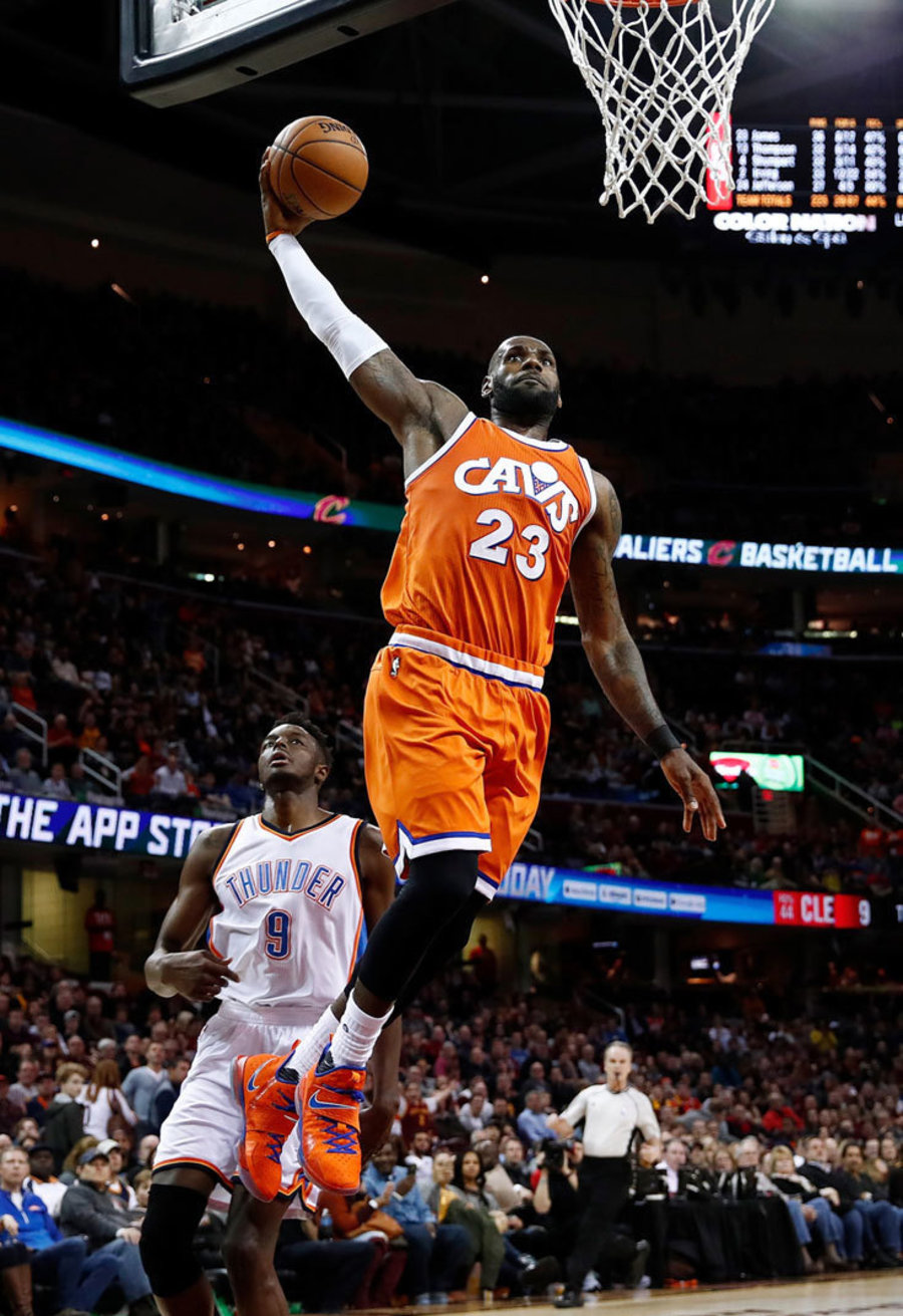 LBJ14,LeBron 14 LBJ14 詹皇为骑士拿下两万分！上脚全新 LeBron 14