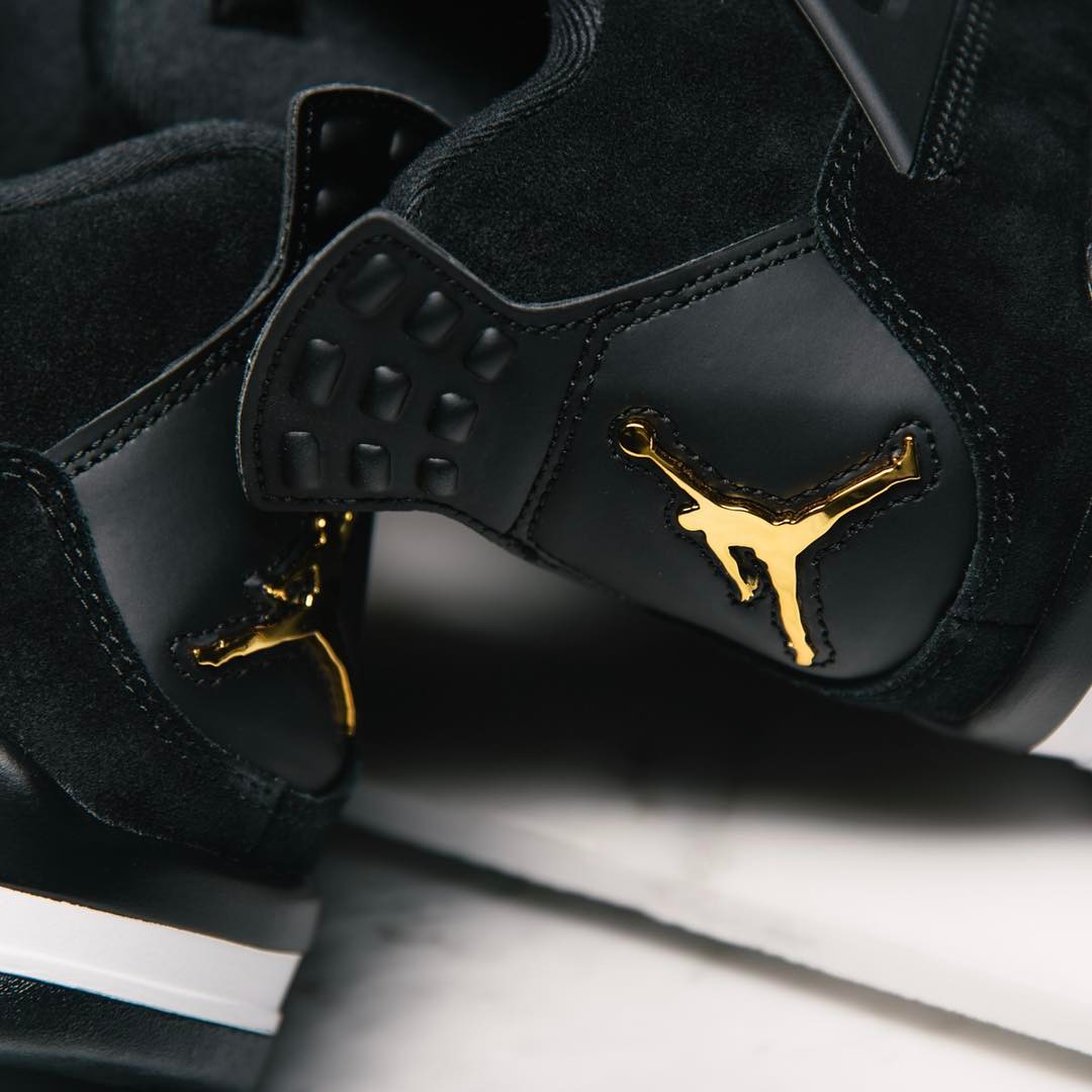 308497-032,AJ4,Air Jordan 4 308497-032AJ4 官网瞬间售罄！你是否顺利抢到 Air Jordan 4 黑金？