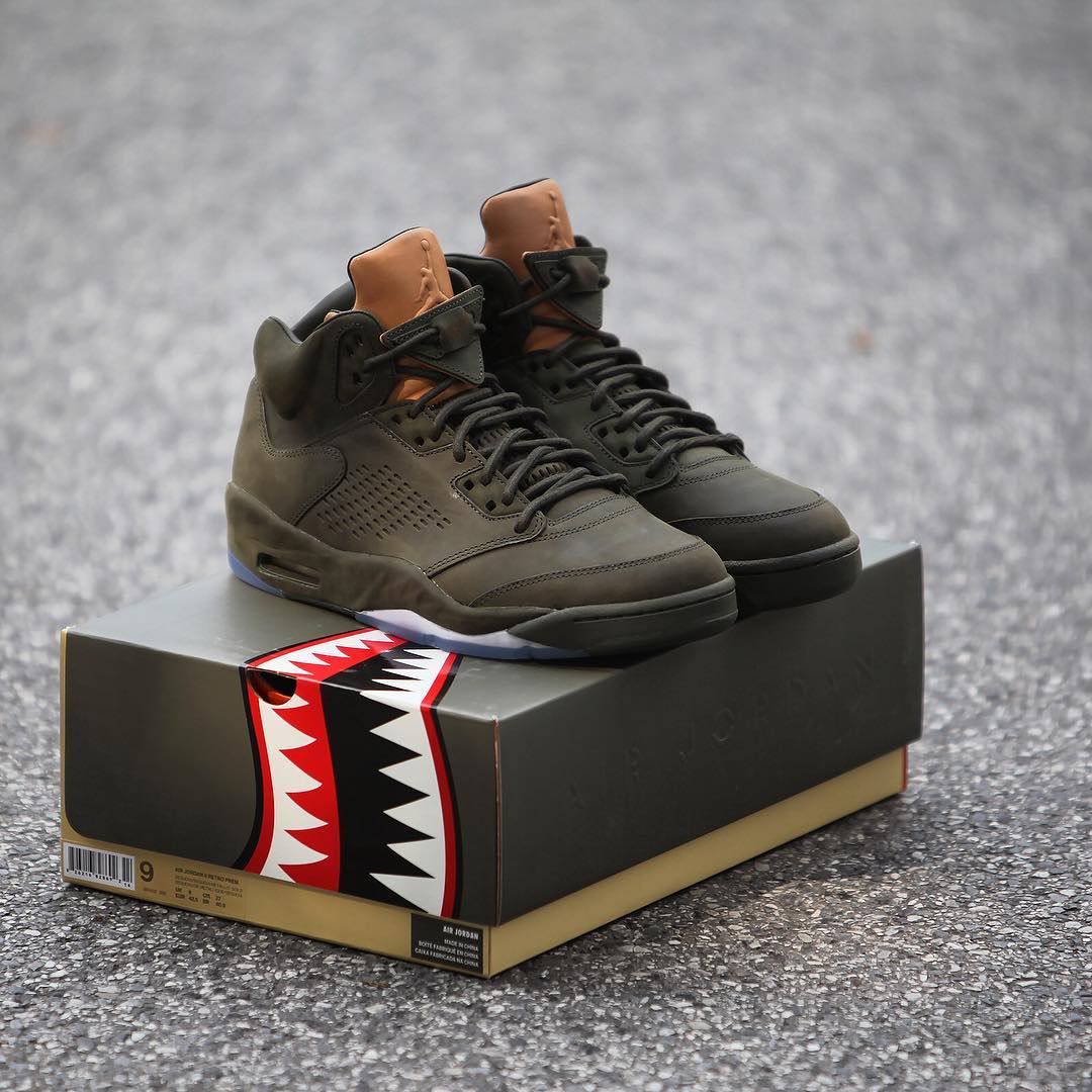 881432-305,AJ5,Air Jordan 5 881432-305AJ5 本周发售！史上最奢华的 Air Jordan 5 降临！