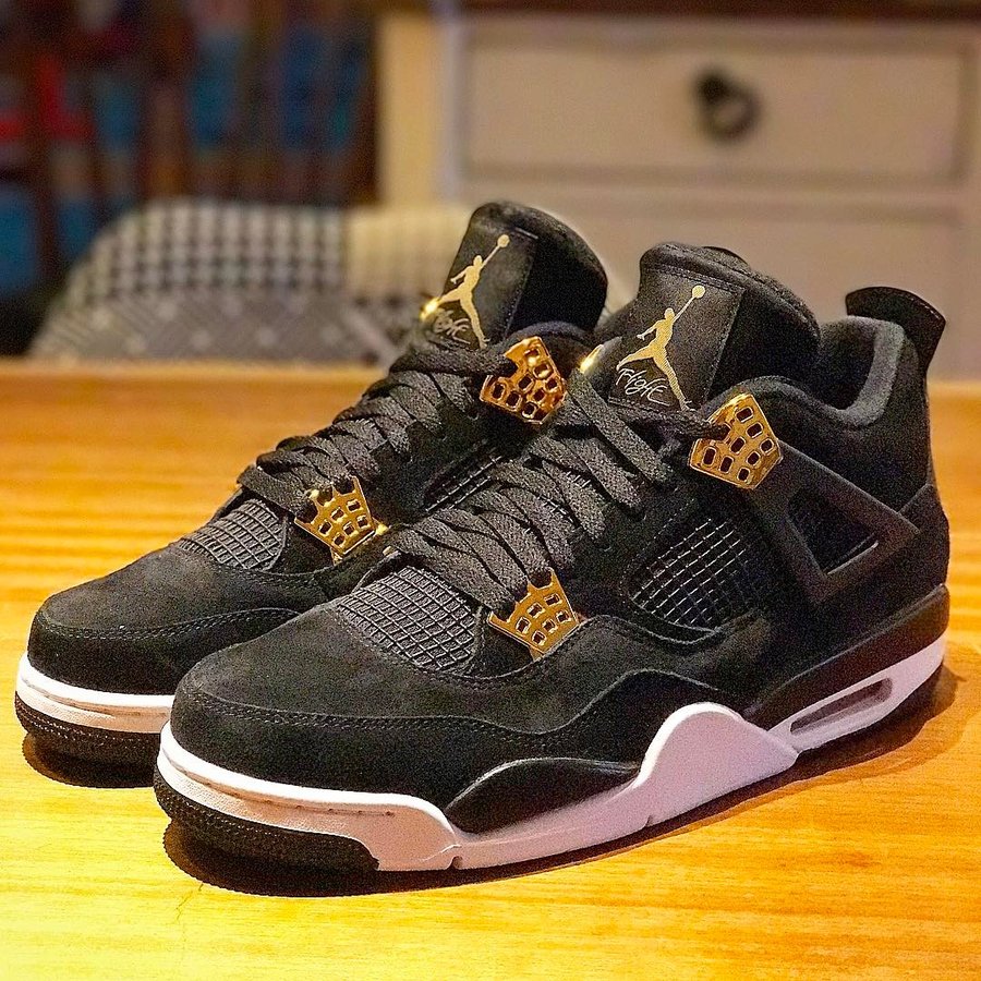 AJ4,Air Jordan 4,308497-032  黑人陈建州上脚 Air Jordan 4 黑金，看如何诠释这双鞋！
