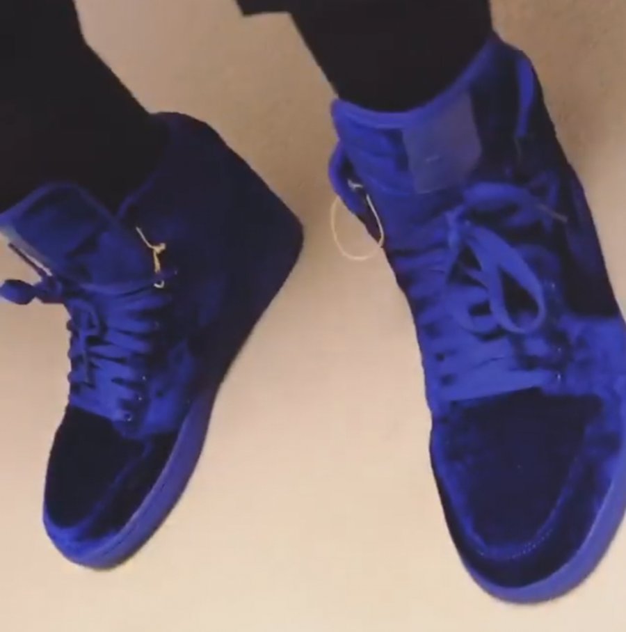 Air Jordan 1,AJ1,Blue Velvet  霸气浮夸！蓝丝绒 Air Jordan 1 “Blue Velvet” 首度现身