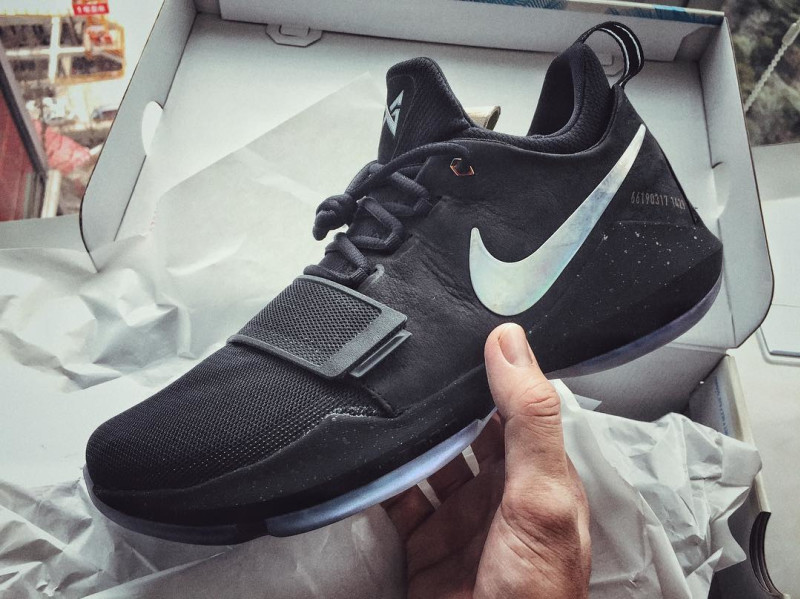 Nike,PG 1,911083-099  保罗乔治的首发 Nike PG 1 “Pre-Heat” 下周发售！