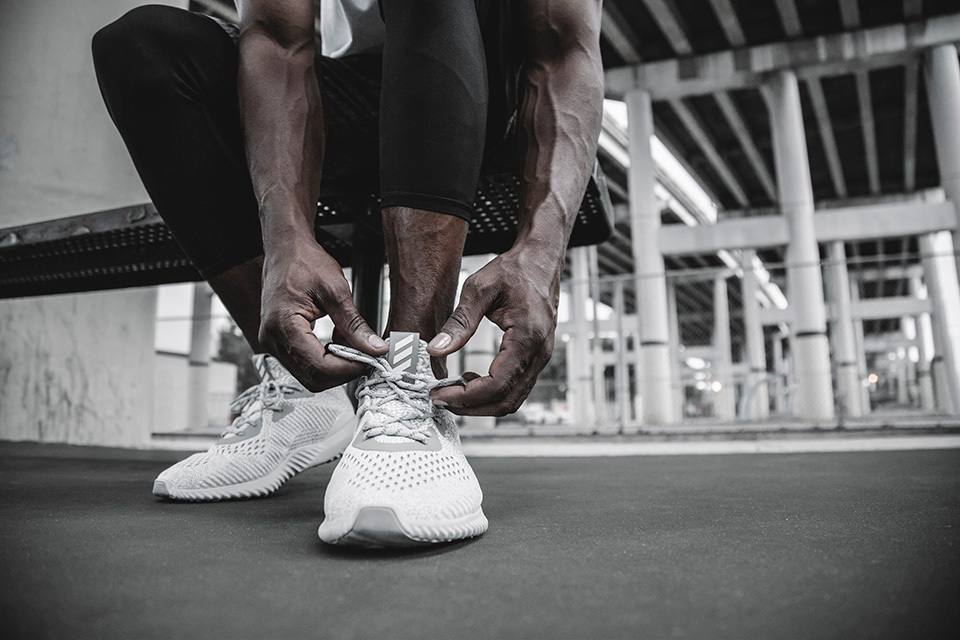 adidas,AlphaBOUNCE  鲨鱼来了！全新 AlphaBOUNCE AMS 即将发售！