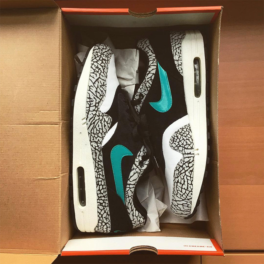 908366-001,Air Max 1,Nike 908366-001 11 年后再现！2017 款 Air Max 1 “atmos Elephant” 实物首次曝光