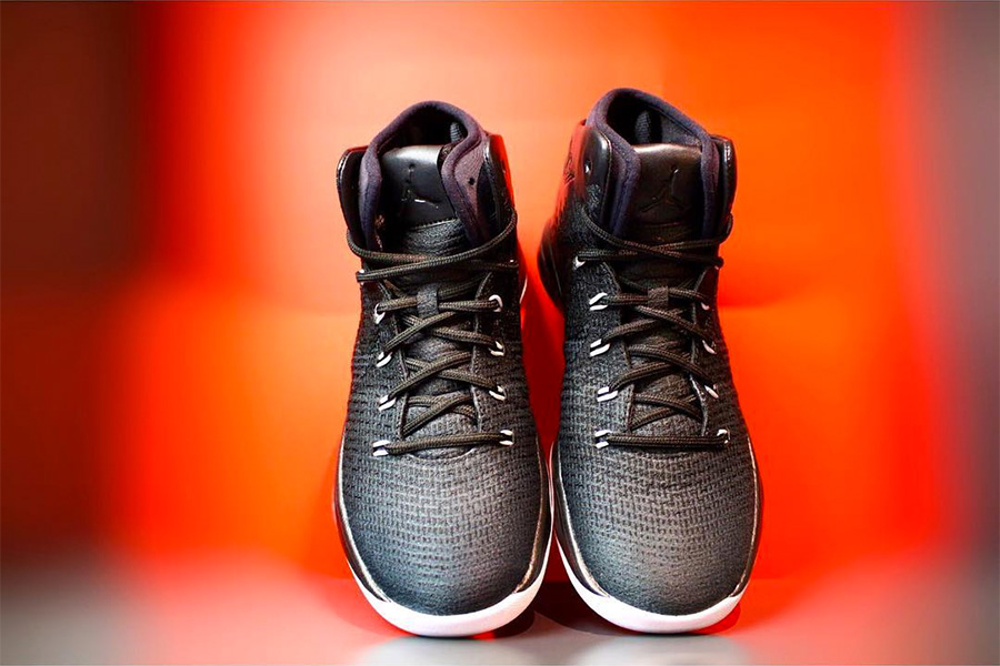 845037-010,AJ31,Air Jordan 31 845037-010AJ31 黑猫配色 Air Jordan XXXI “Black Cat” 实物近赏
