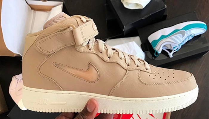 Nike,Air Force 1 Mid Jewel AF1 首次复刻！Nike Air Force 1 Mid Jewel “Tan” 配色曝光