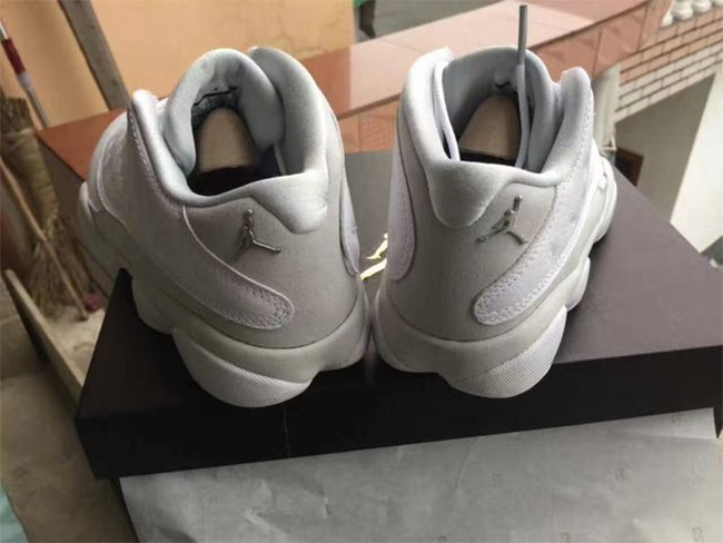 AJ13,Air Jordan 13 310810-100AJ13 低帮白银 Air Jordan 13 Low “Pure Money” 将在 5 月份发售！