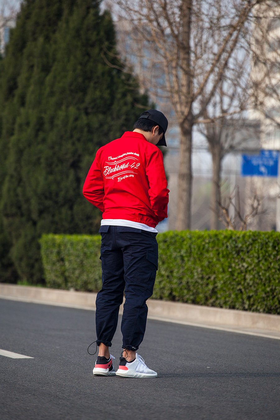 adidas,EQT Support 93/17,BA747  明天除了脚感逆天的 EQT，还有双 “白斑马” 值得你关注！