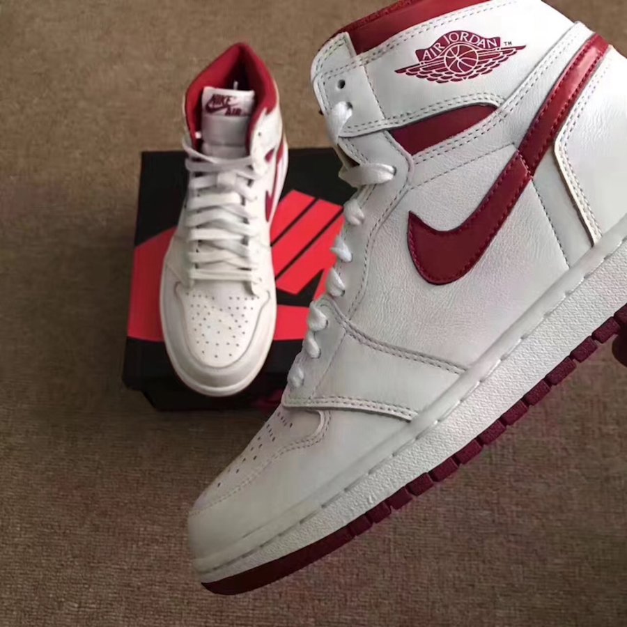 Air Jordan,AJ1,555088-103  白红元年重现！Air Jordan 1 “Metallic Red” 五月发售