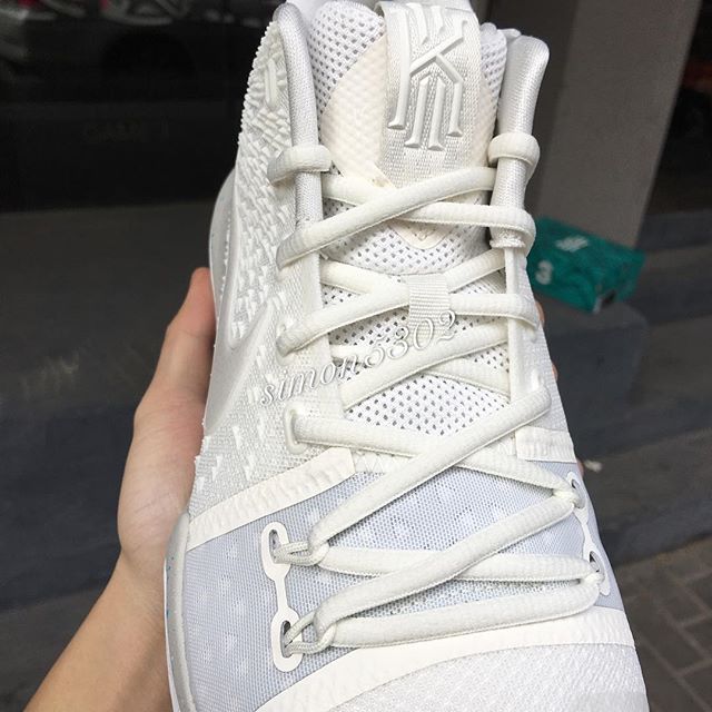 Nike,Kyrie 3  清爽气息！奶白色 Kyrie 3 实物图释出！