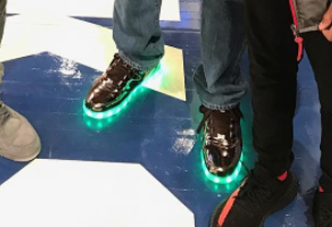 马布里,AJ4,KAWS,Air Jordan 4 AJ4 马布里究竟穿了什么鞋？竟让 KAWS x AJ4 都黯然失色！