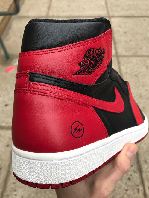 OFF-WHITE,AJ1,Air Jordan 1 AirJordan1 目前价超 2W！OFF-WHITE x AJ1 人气不输闪电联名！