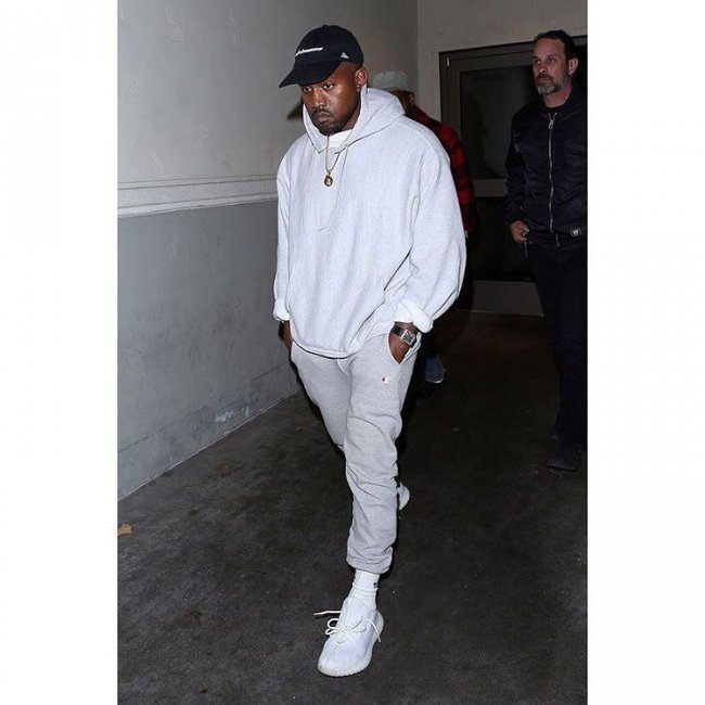 adidas,Yeezy Boost 350 V2,CP93  纯白 Yeezy 350 Boost V2 预约信息确定！你们准备好了嘛？