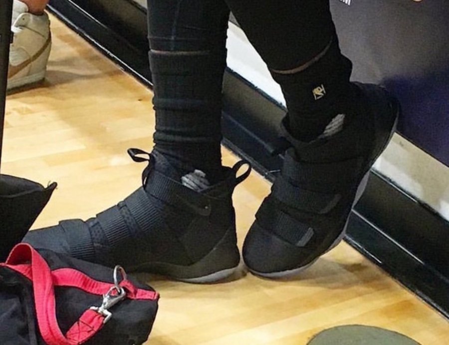 Nike,LeBron Soldier 11,LBJ  詹姆斯提前上脚！LeBron Soldier 11 清晰实物曝光！