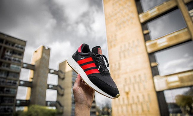 Iniki Runner Boost,adidas,Inik  这双黑红配色 Iniki Runner 不简单！伦敦主题月底发售！