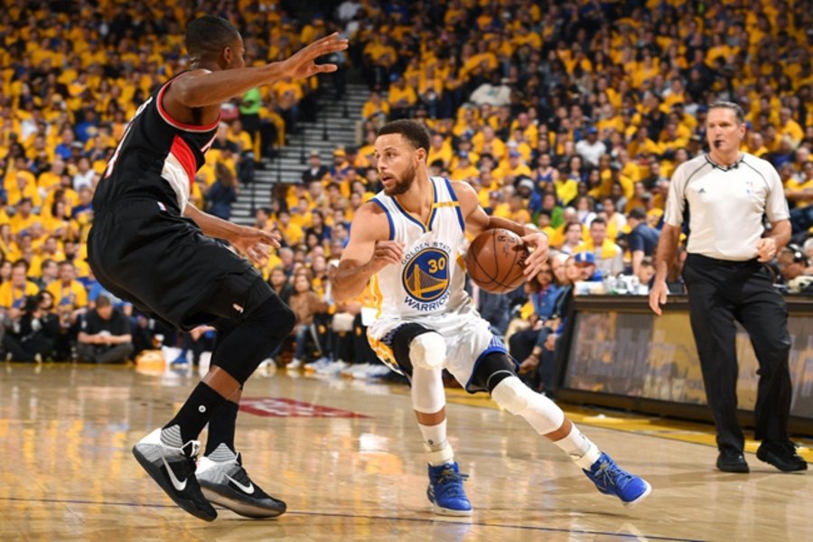 UA,Under Armour,Curry 3Zer0  库里首战上脚！UA Curry 3Zer0 季后赛战靴现已发售！