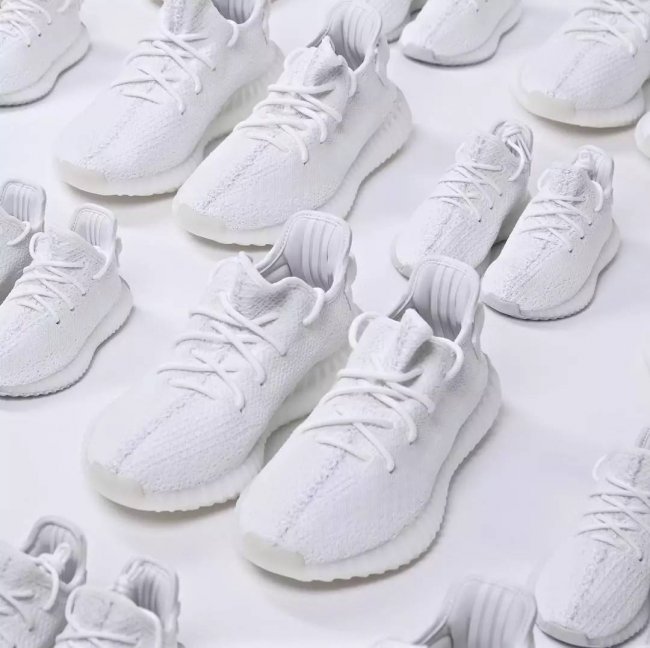 CP9366,Yeezy 350 Boost V2,Yeez CP9366 怎样才能买到 Yeezy 小白鞋？完整攻略在此！抓紧看！