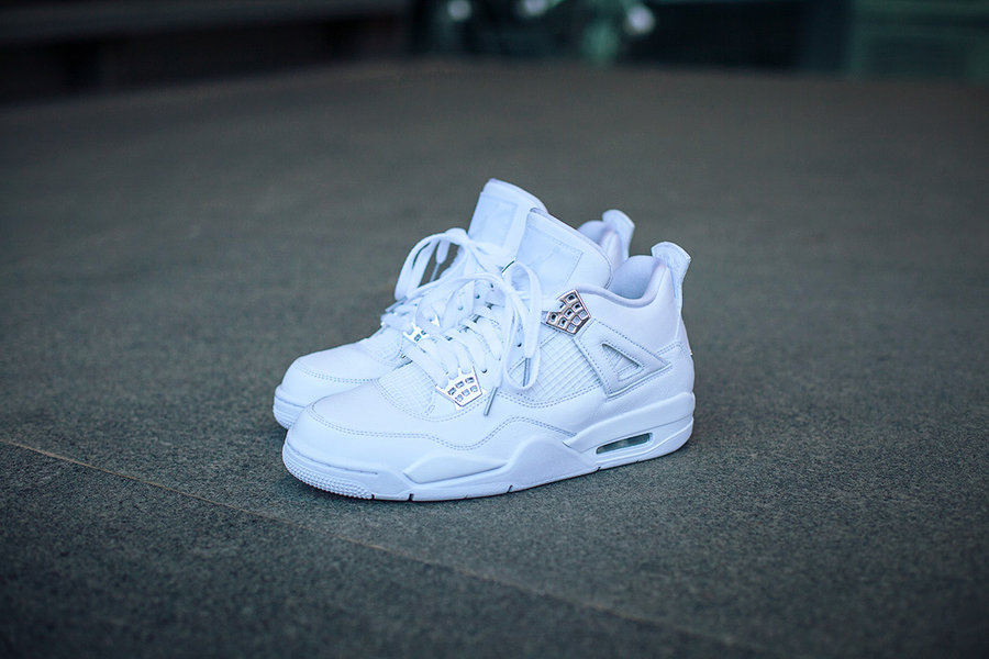 308497-100,AJ4,Air Jordan 4 308497-100AJ4 要说这个夏天最白最夺目的 AJ 球鞋，小编只选它！