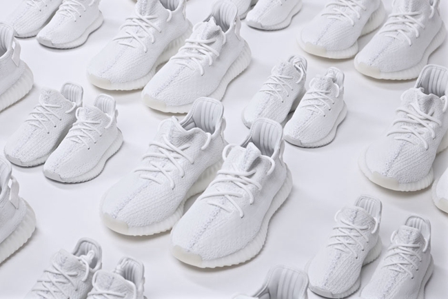 adidas,Yeezy 350 V2,Yeezy,CP93  做好应战准备！今夏最受瞩目的小白鞋已进入最后冲刺阶段
