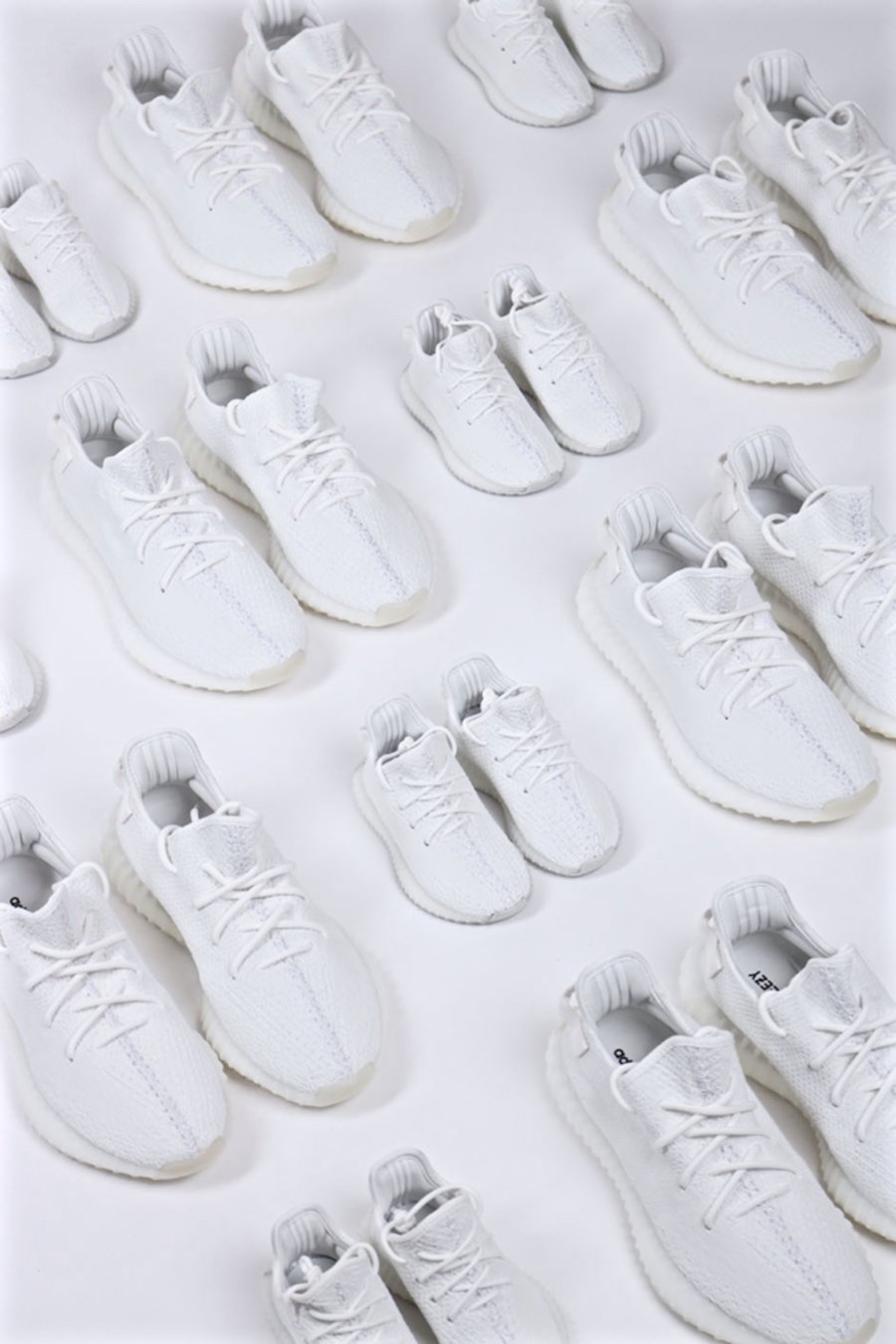 adidas,Yeezy 350 V2,Yeezy,CP93  做好应战准备！今夏最受瞩目的小白鞋已进入最后冲刺阶段