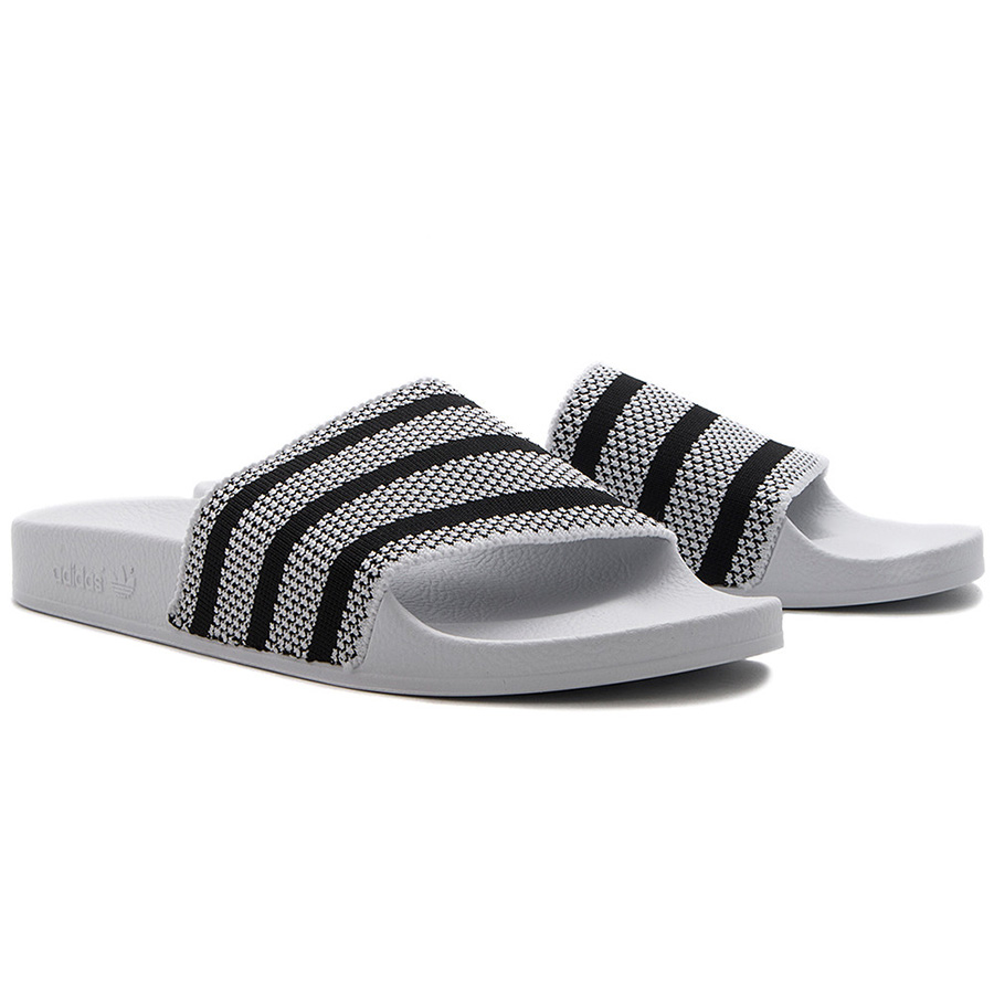 adilette,adidas  这个夏天你可以穿 Primeknit 编织版本的拖鞋了！