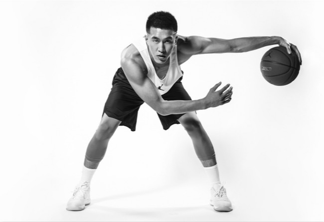AJ31,Air Jordan 31,897564-100  樱木花道都羡慕到不行！他居然是 Jordan Brand 亚洲第一人！