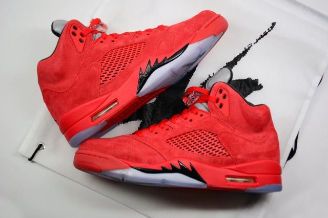 136027-602,AJ5,Air Jordan 5 136027-602AJ5 7 月 1 日发售！这双 Air Jordan 5 带来热烈似火的吸睛效果！